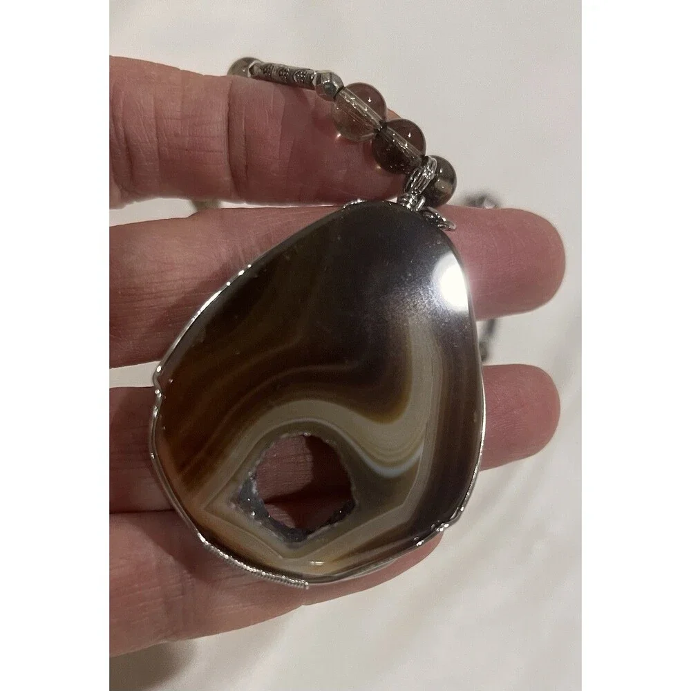 Banded Brown Agate Silver Pendant Choker Necklace 17